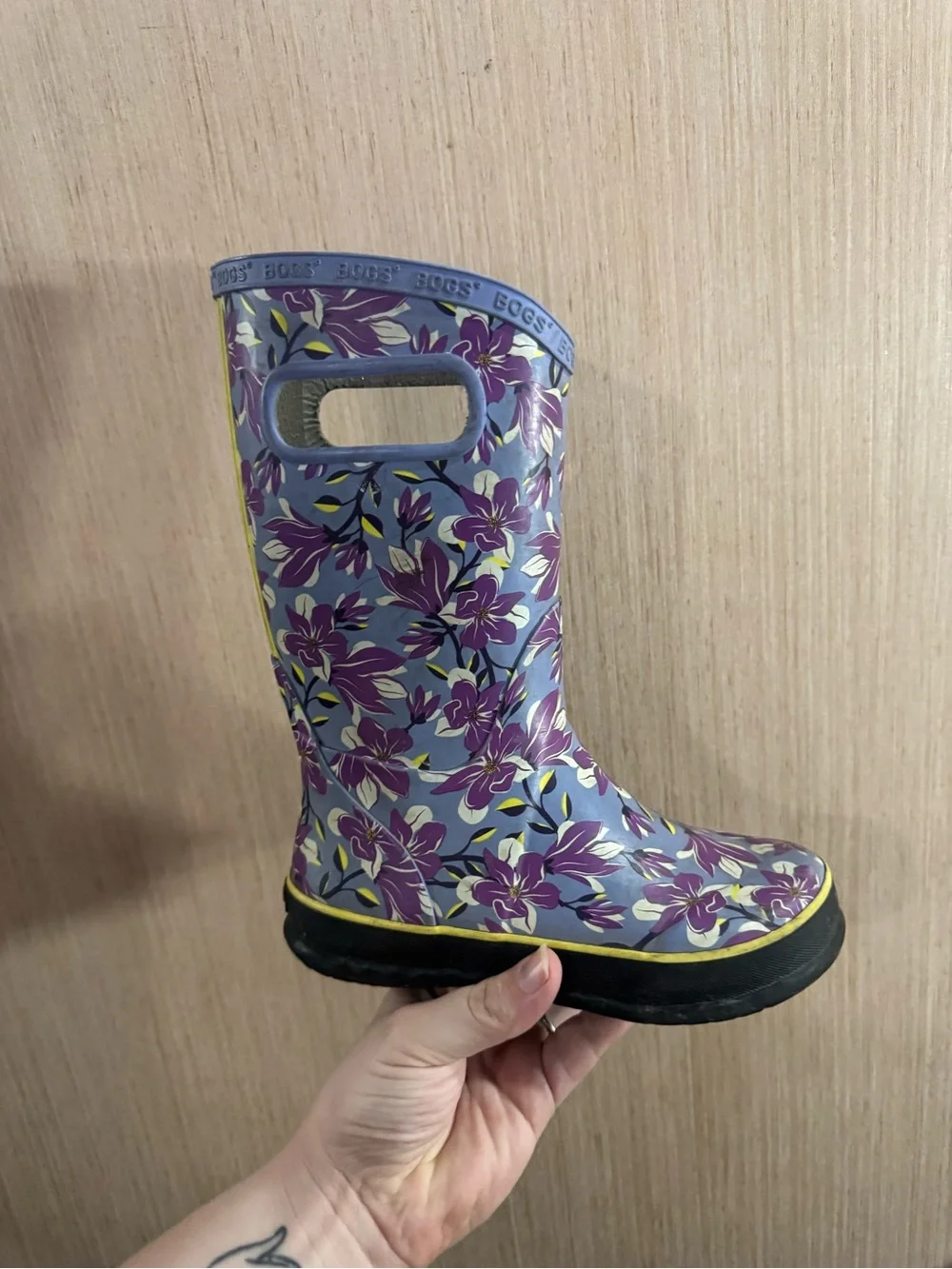 Kids Bogs Magnolia Purple Floral Girls' Rain Boots with Yellow Trim Size 1